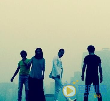 杨坤《中国好声音》照 杨坤高清写真_杨坤高清剧照