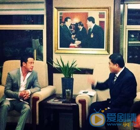 杨坤合照 杨坤高清写真_杨坤高清剧照