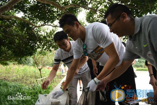 孙杨参加公益 孙杨高清写真_孙杨高清剧照