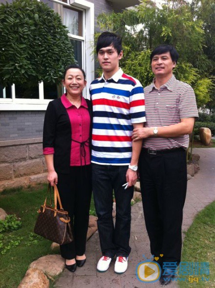 孙杨珍藏与荣誉 孙杨高清写真_孙杨高清剧照