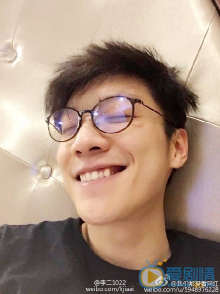 乔任梁前女友曝光，海量私照流出