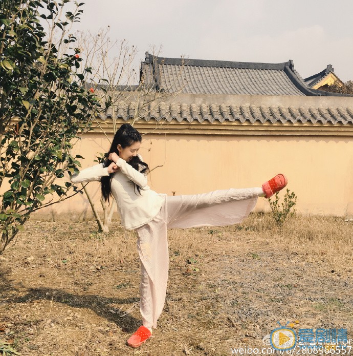 李凯馨片场照 李凯馨高清写真_李凯馨高清剧照