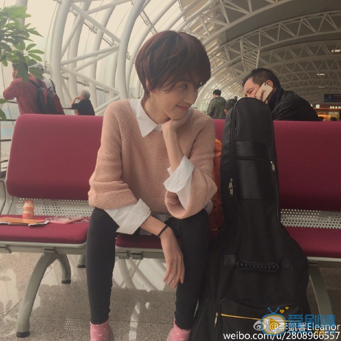 李凯馨短发帅气照 李凯馨高清写真_李凯馨高清剧照