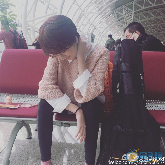 李凯馨短发帅气照 李凯馨高清写真_李凯馨高清剧照