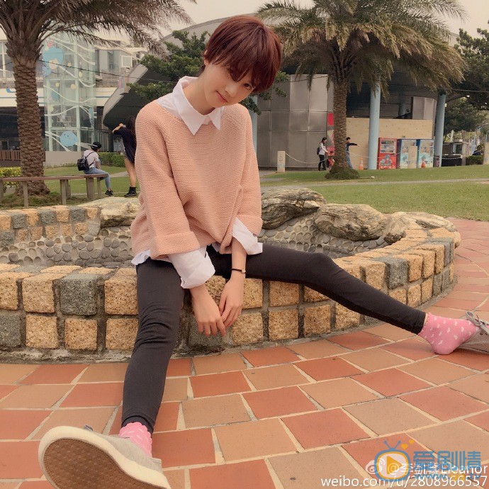 李凯馨短发帅气照 李凯馨高清写真_李凯馨高清剧照