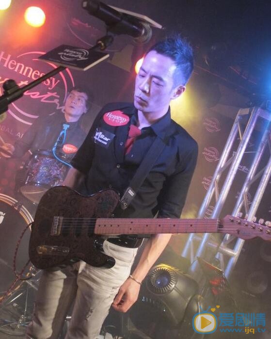 黄贯中演出照 黄贯中高清写真_黄贯中高清剧照
