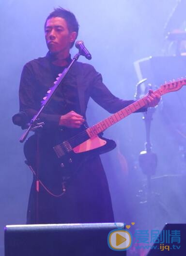 黄贯中演出照 黄贯中高清写真_黄贯中高清剧照