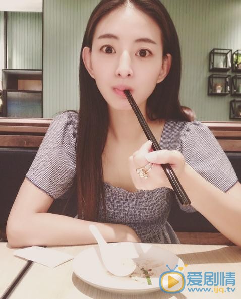 王薇生活照 王薇高清写真_王薇高清剧照