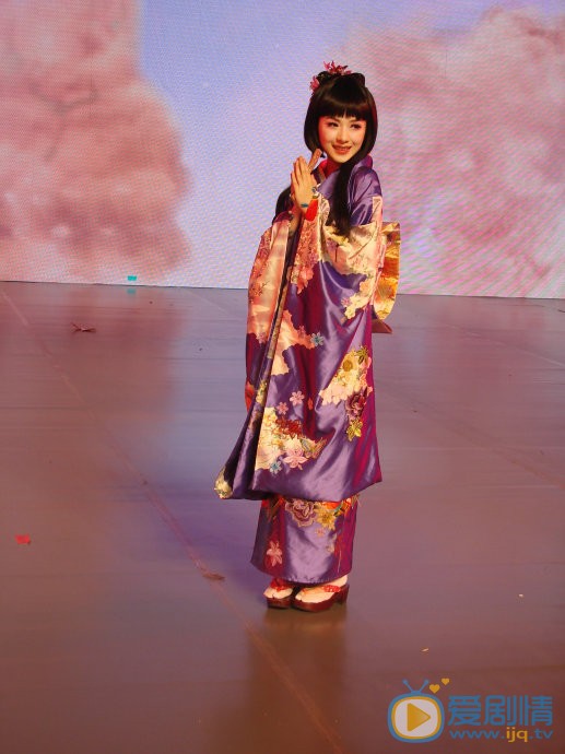 万茜话剧作品集 万茜参演的话剧作品集