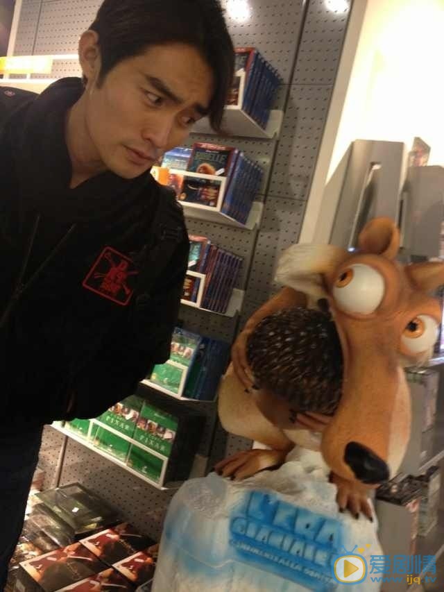 南伏龙生活照 南伏龙高清写真_南伏龙高清剧照