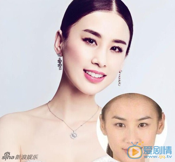 杨幂和男子贴面热聊，亲自涂口红尽显妩媚。盘点当红女星素颜证件照对比