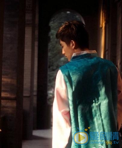 张新成韩服写真 张新成高清写真_张新成高清剧照