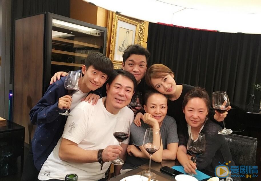 宋丹丹家有儿女再聚首 宋丹丹高清写真_宋丹丹高清剧照