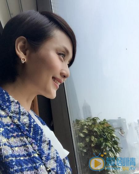 李颖街拍 李颖高清写真_李颖高清剧照