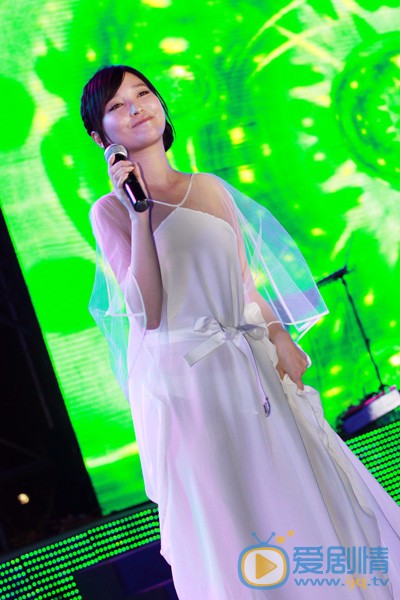 金莎演唱会 金莎高清写真_金莎高清剧照