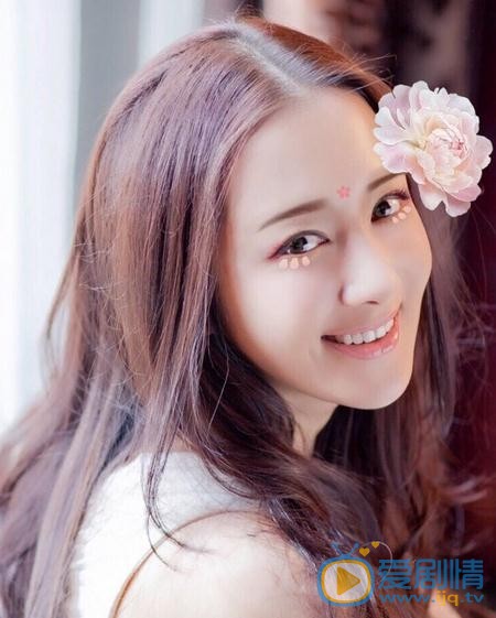 李依晓杂志照 李依晓高清写真_李依晓高清剧照