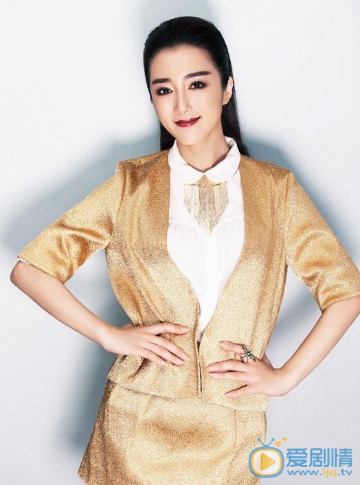 李依晓杂志照 李依晓高清写真_李依晓高清剧照