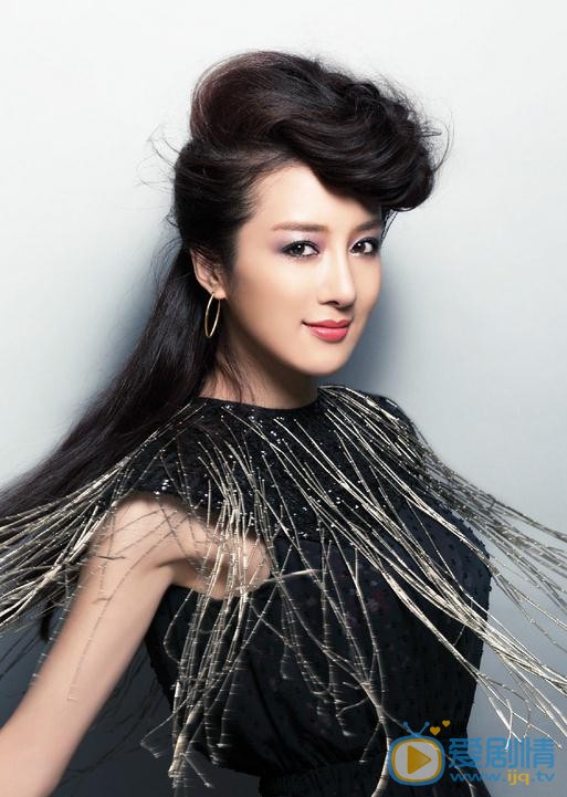 李依晓杂志照 李依晓高清写真_李依晓高清剧照