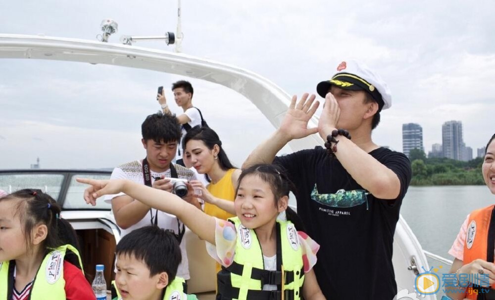 李锐渔人码头 李锐高清写真_李锐高清剧照