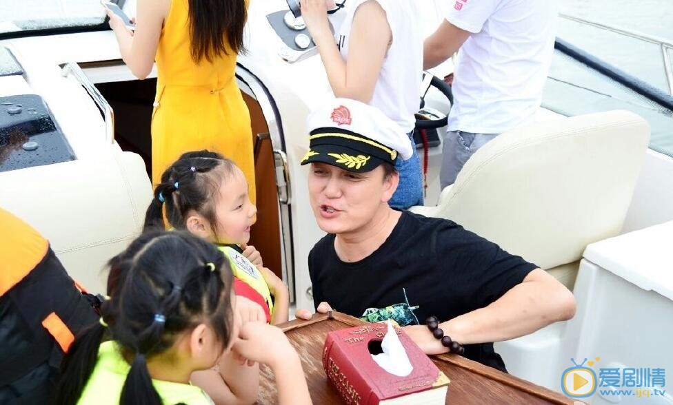 李锐渔人码头 李锐高清写真_李锐高清剧照