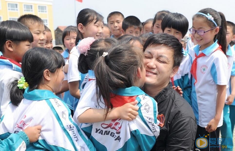 李锐快乐村长 李锐高清写真_李锐高清剧照