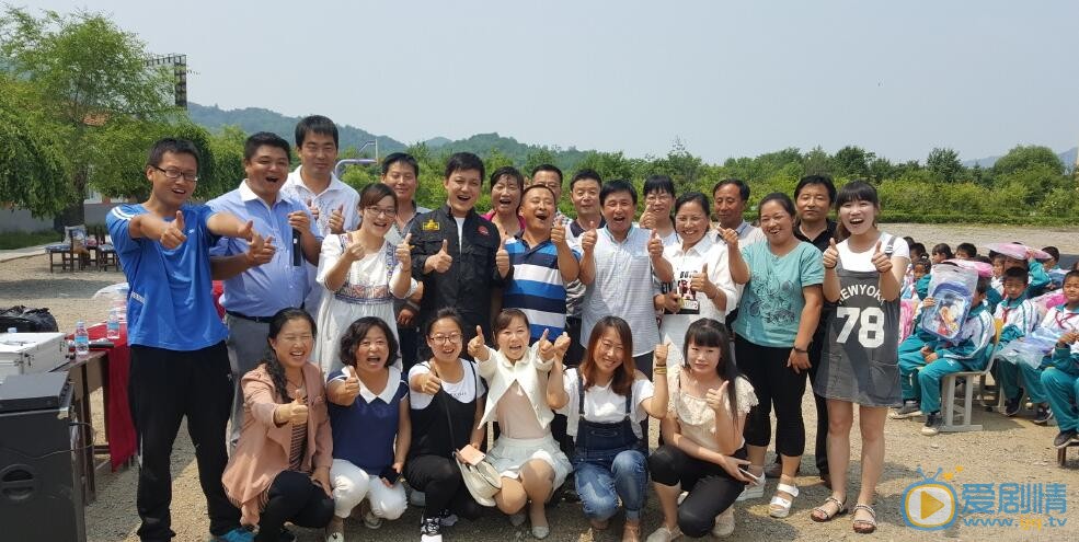 李锐快乐村长 李锐高清写真_李锐高清剧照