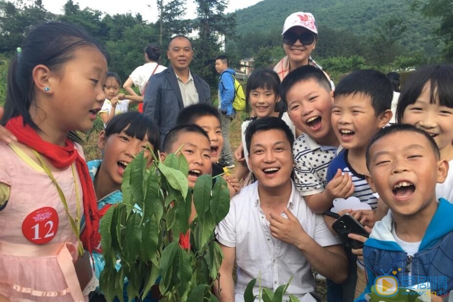 李锐活动照 李锐高清写真_李锐高清剧照