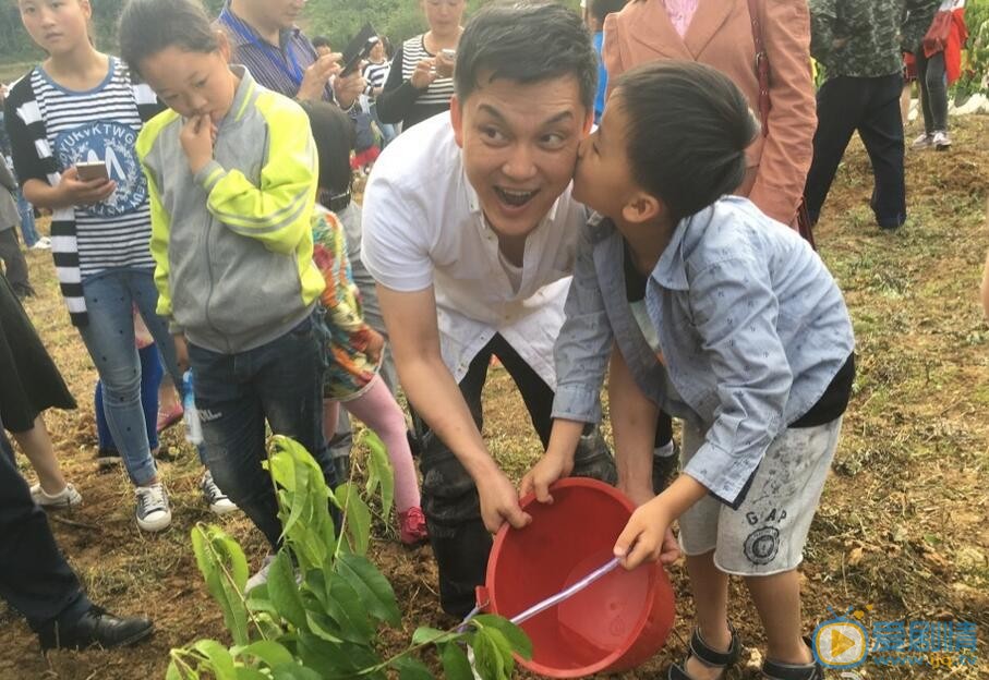 李锐活动照 李锐高清写真_李锐高清剧照