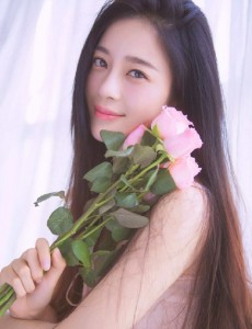 何静文