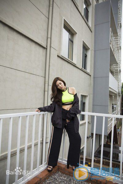 宋妍菲街拍写真 宋妍菲高清写真_宋妍菲高清剧照