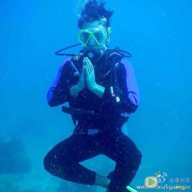 李光洁潜水照 李光洁高清写真_李光洁高清剧照