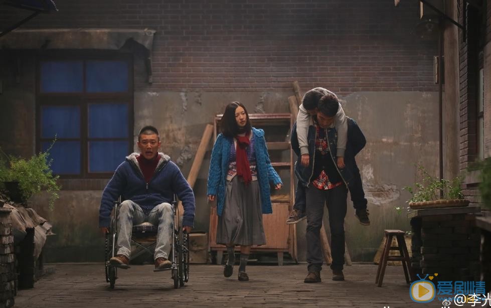 李光洁《团圆饭》剧照 李光洁高清写真_李光洁高清剧照