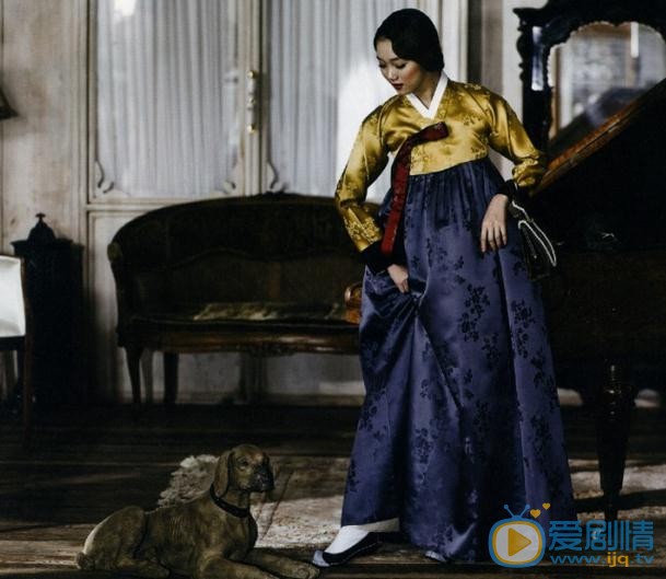 李圣经韩服写真 李圣经高清写真_李圣经高清剧照