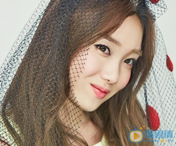 李圣经Moonshot代言照 李圣经高清写真_李圣经高清剧照