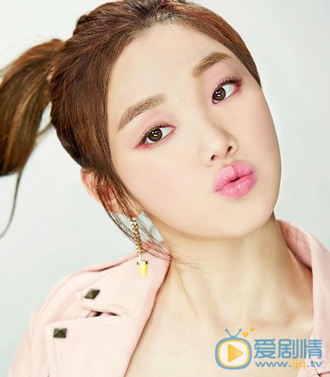 李圣经Moonshot代言照 李圣经高清写真_李圣经高清剧照