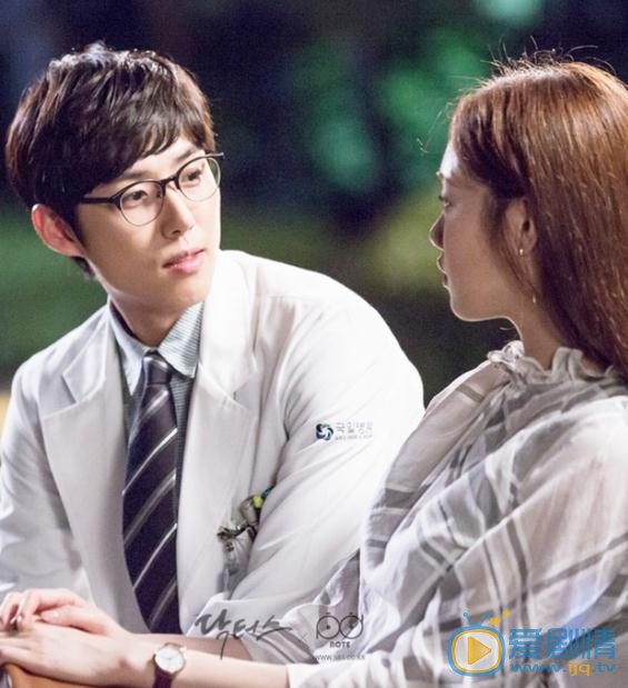 李圣经《Doctors》剧照 李圣经高清写真_李圣经高清剧照