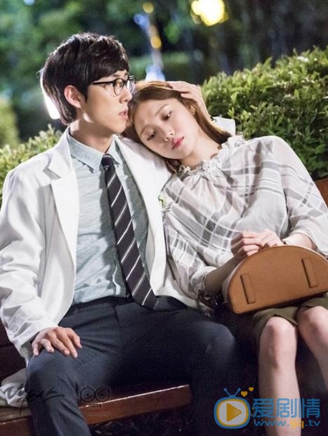 李圣经《Doctors》剧照 李圣经高清写真_李圣经高清剧照