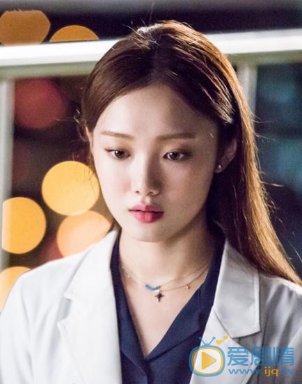 李圣经《Doctors》剧照 李圣经高清写真_李圣经高清剧照