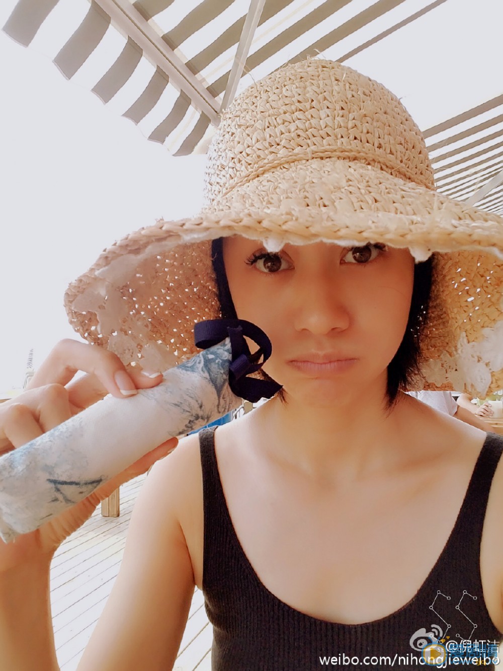 倪虹洁嘟嘴卖萌照 倪虹洁高清写真_倪虹洁高清剧照