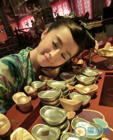 李若嘉片场照 李若嘉高清写真_李若嘉高清剧照