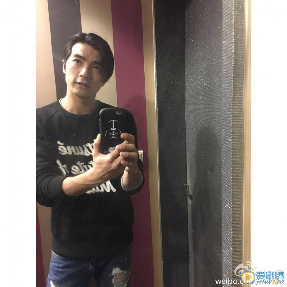 贺军翔生活照 贺军翔高清写真_贺军翔高清剧照