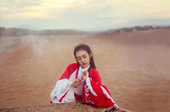 郑合惠子红衣魅惑写真 郑合惠子高清写真_郑合惠子高清剧照
