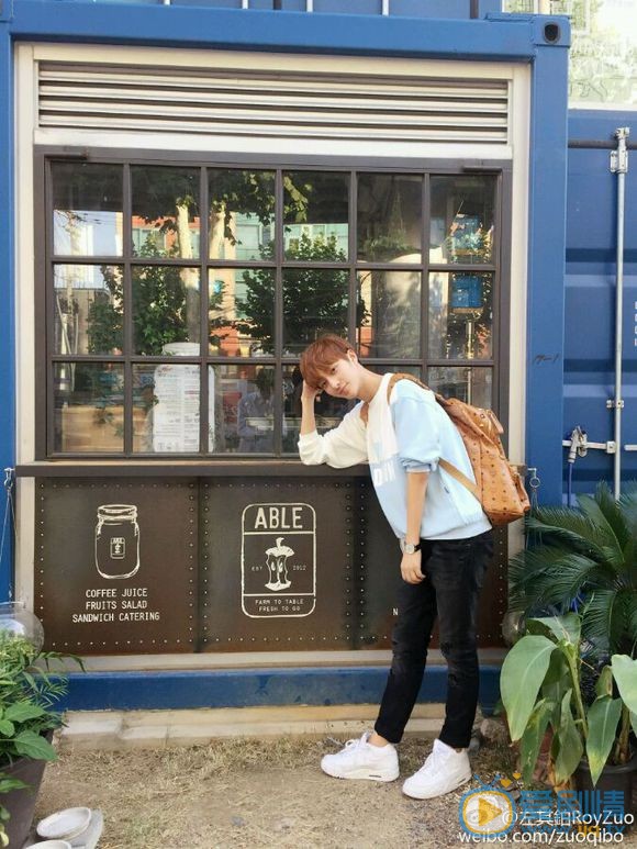 左其铂生活照 左其铂高清写真_左其铂高清剧照