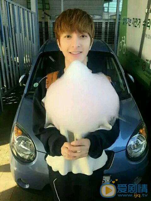 左其铂生活照 左其铂高清写真_左其铂高清剧照