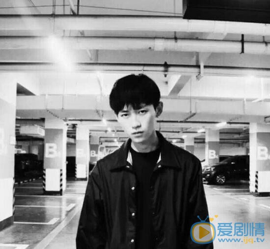 查杰生活照 查杰高清写真_查杰高清剧照