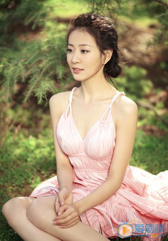 王乐君甜美写真 王乐君高清写真_王乐君高清剧照