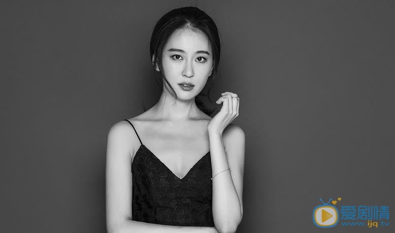 王乐君黑白写真 王乐君高清写真_王乐君高清剧照