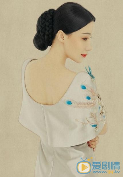 姚芊羽画报写真