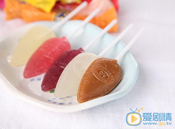 美人为馅白锦曦吃的什么牌子的棒棒糖？