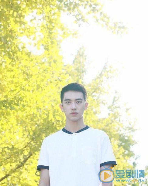许魏洲《上瘾》剧照 许魏洲高清写真_许魏洲高清剧照